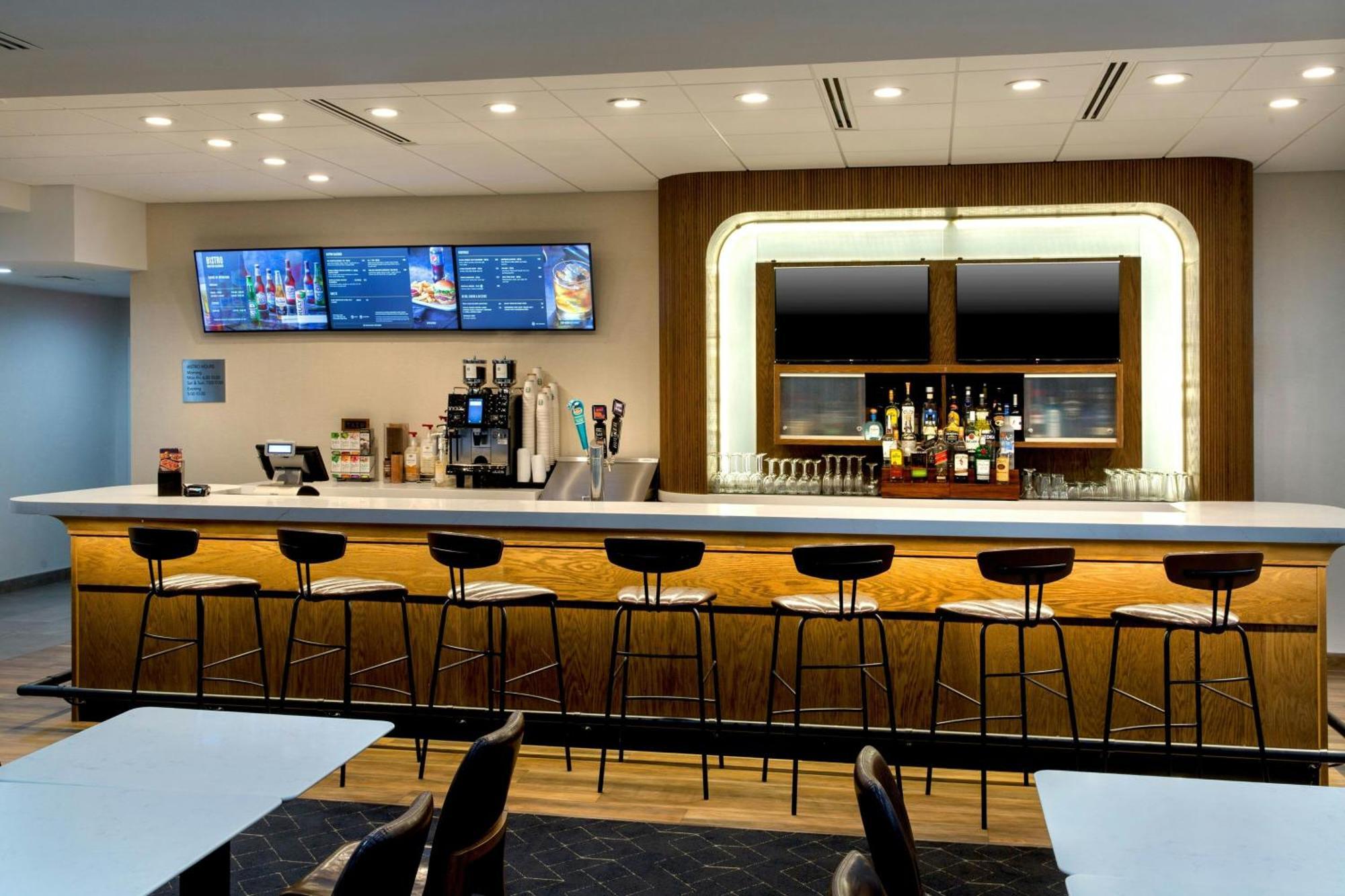 Hotel Courtyard By Marriott New Haven Orange Exterior foto