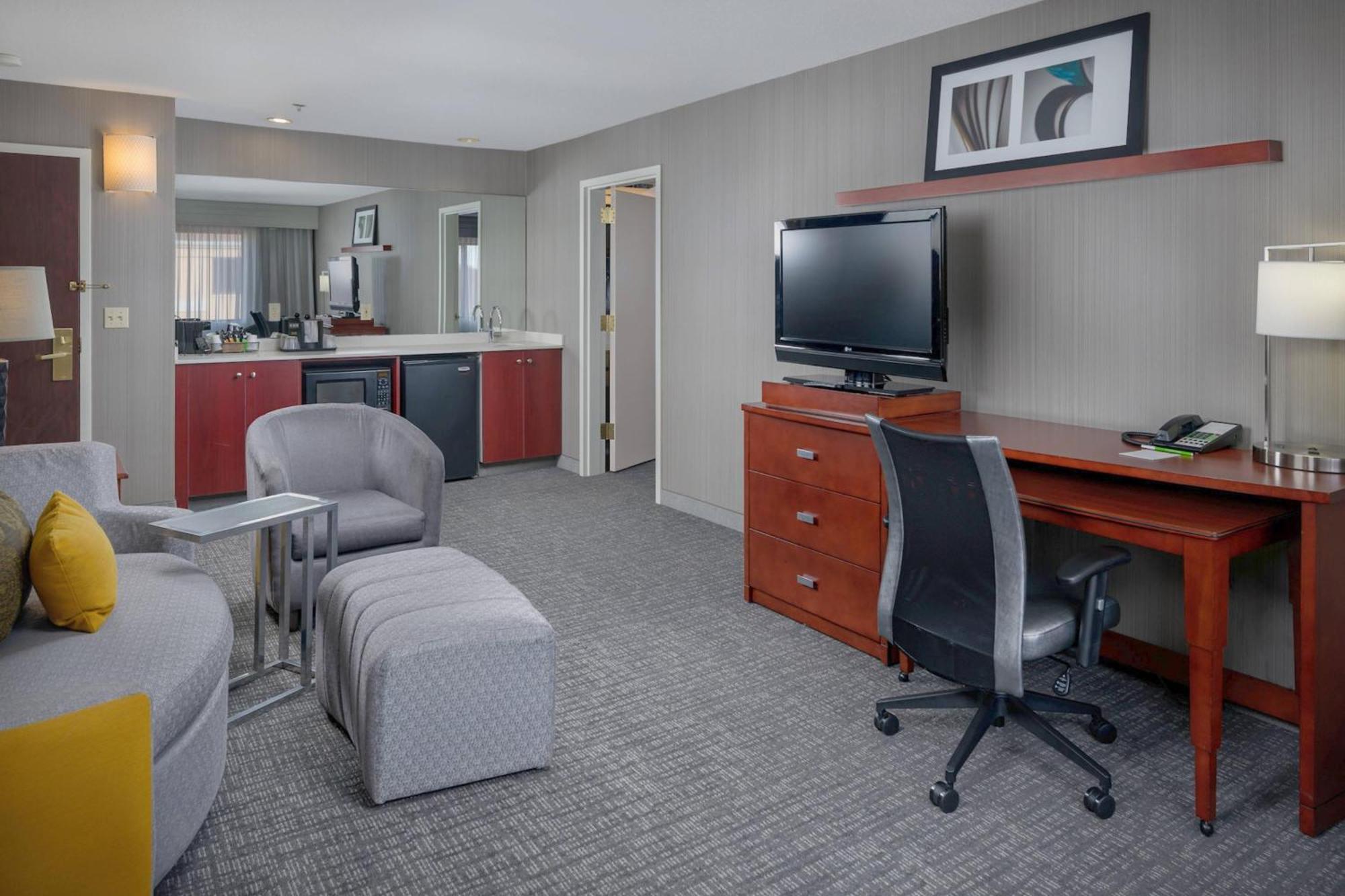 Hotel Courtyard By Marriott New Haven Orange Exterior foto