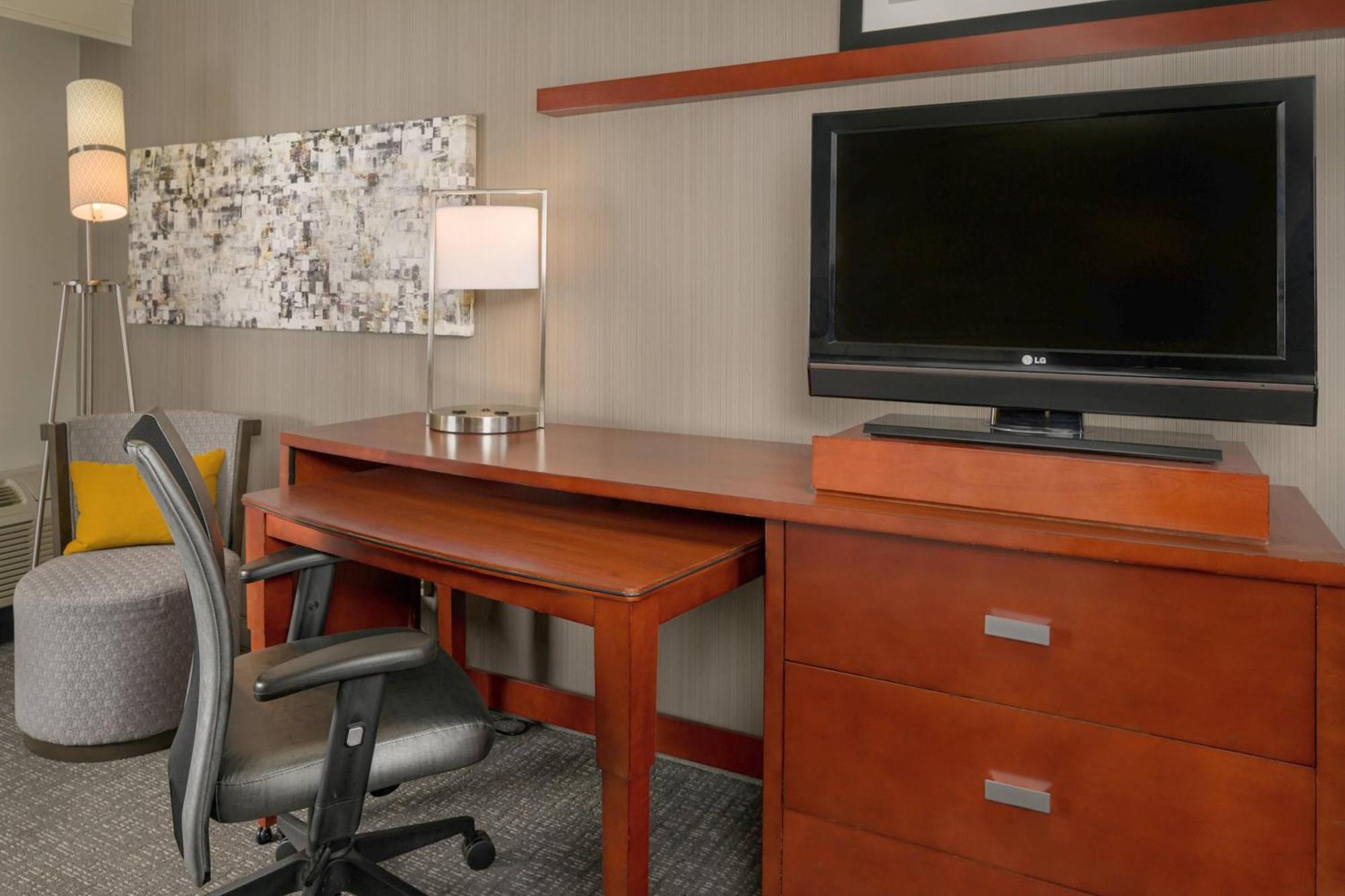 Hotel Courtyard By Marriott New Haven Orange Exterior foto